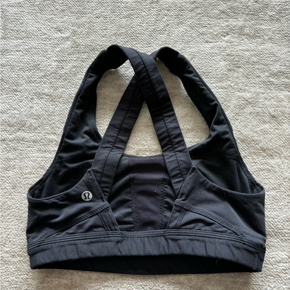 Lululemon sports bra - Picture 3 of 3